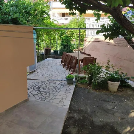 Apartman & Nora Rab Town
